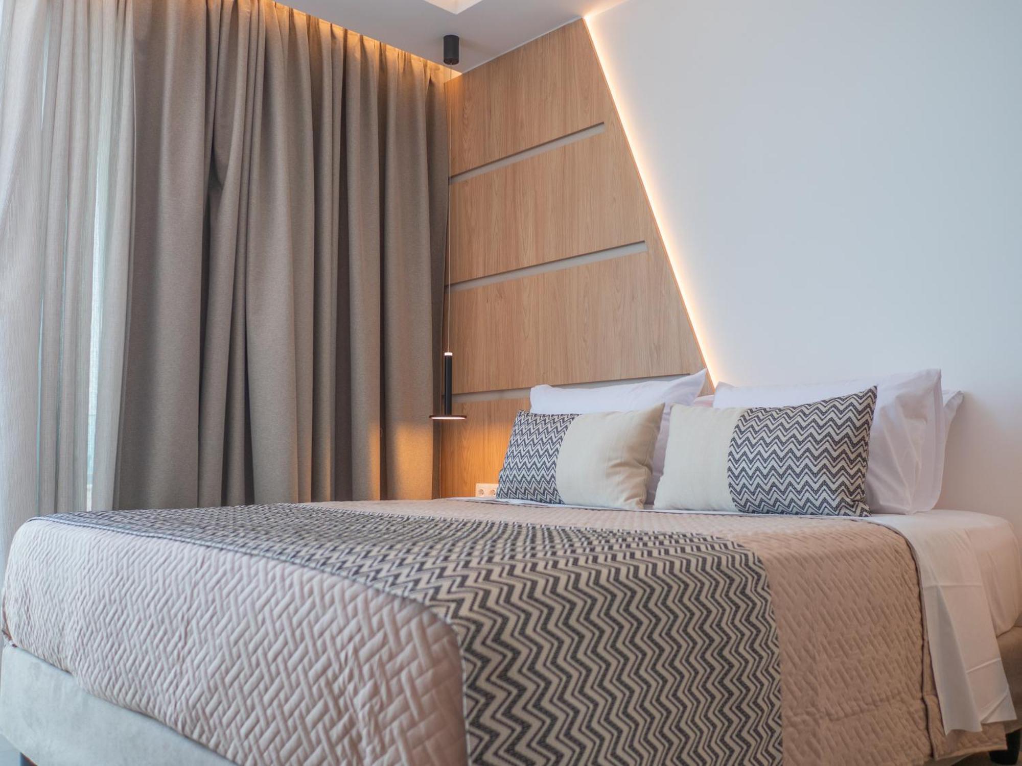 Poseidon Hotel 2*