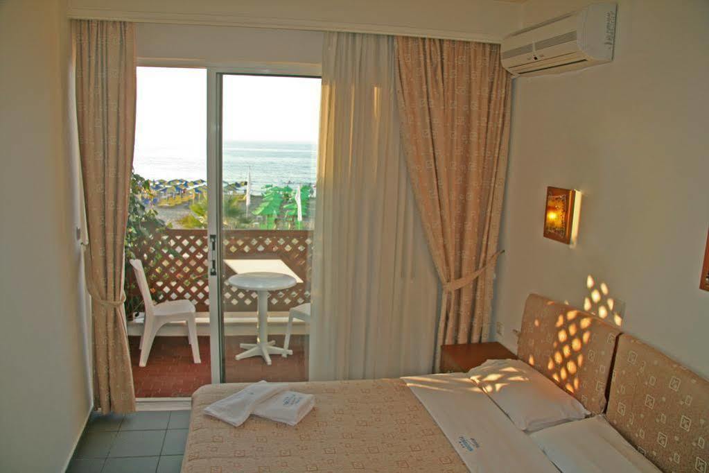 Otel Poseidon 2*